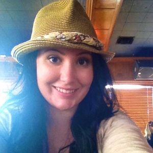 Meet your Posher, Savannah